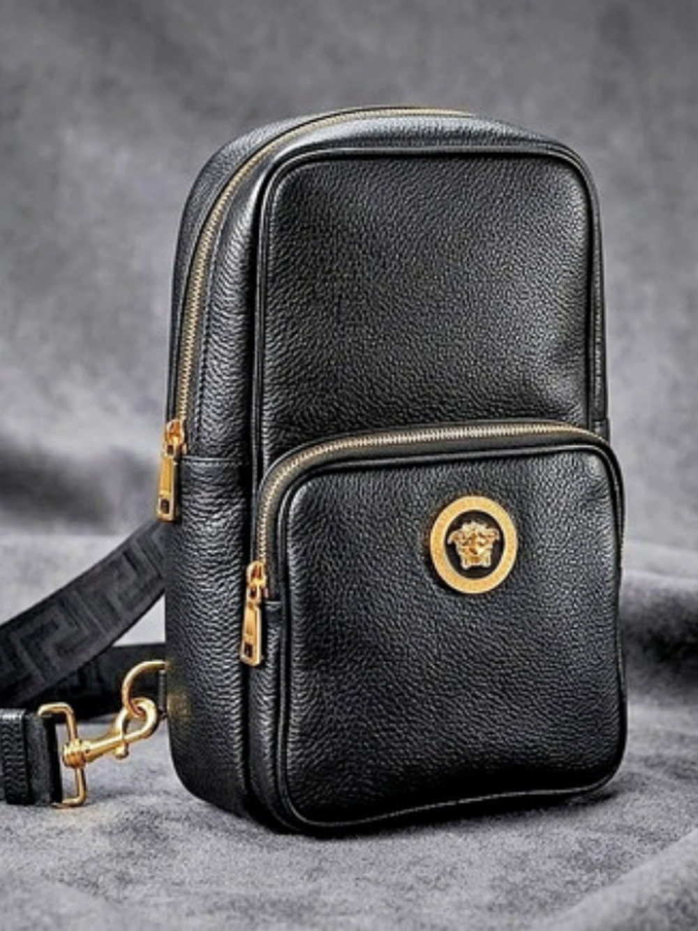 🔥 AUTHENTIC Versace La Medusa Pebble Leather Sling Backpack Crossbody Bag